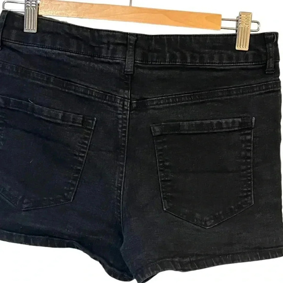 Forever 21 black denim shorts size 29 EUC - Picture 7 of 11